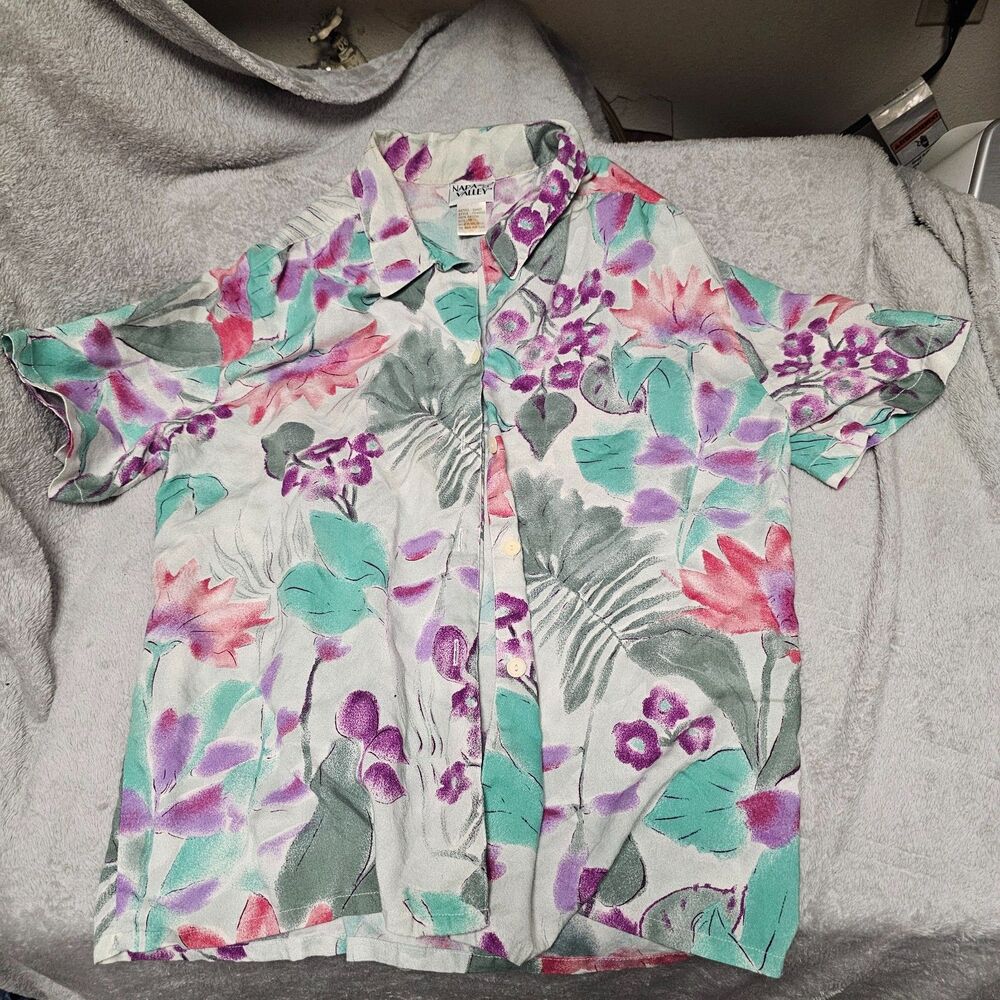 Floral Napa Valley Shirt Women's Short Sleeve Shirt Size: 16 Vintage Rayon